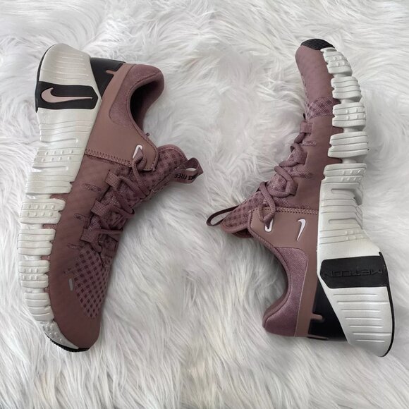 Nike Free Metcon 5 Low Womens Training Shoes Purple DV3950-201 VNDS Size 11.5 - Picture 4 of 7